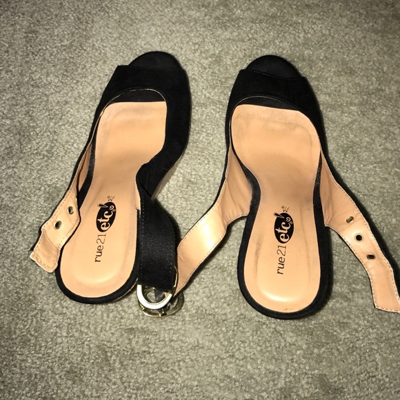 Rue 21 black wedges - Picture 3 of 3