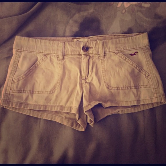 Hollister Shorts - Picture 1 of 3