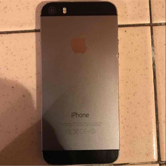 IPhone 5s 16gb - Picture 2 of 4