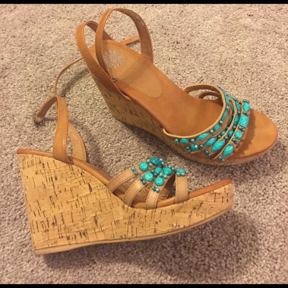 Strapped wedges