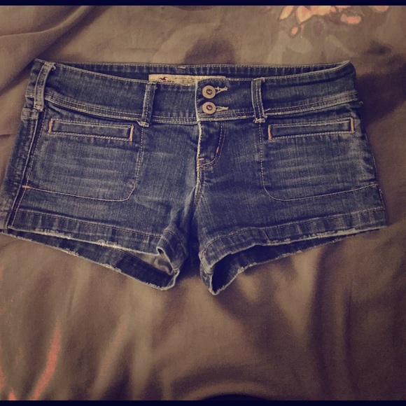 Hollister Shorts - Picture 1 of 3