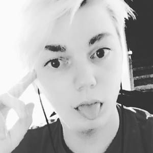 Meet your Posher, Calla