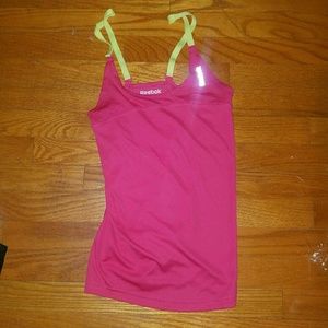 Reebok XS workout tanktop Pink