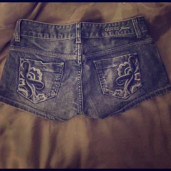 Guess Jean Shorts - Picture 1 of 3
