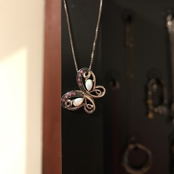 Butterfly necklace w/ amethyst and opals - Picture 1 of 4