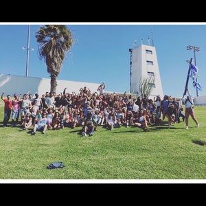 Meet your Posher, Azell