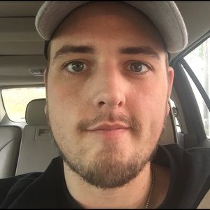 Meet your Posher, Aaron