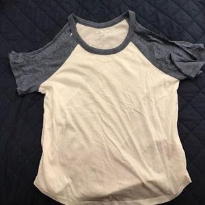 XS Tee with cuts in the sleeves from Aeropostale