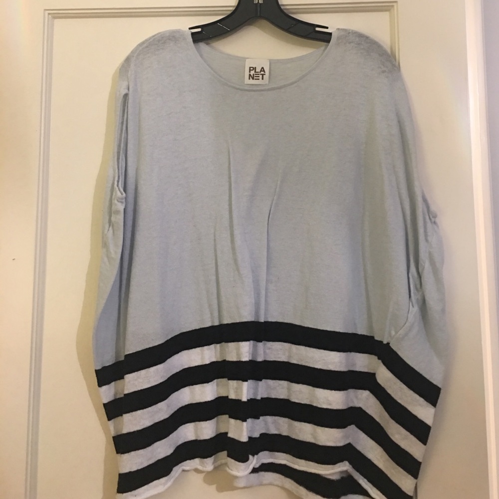 Beachy Planet brand top