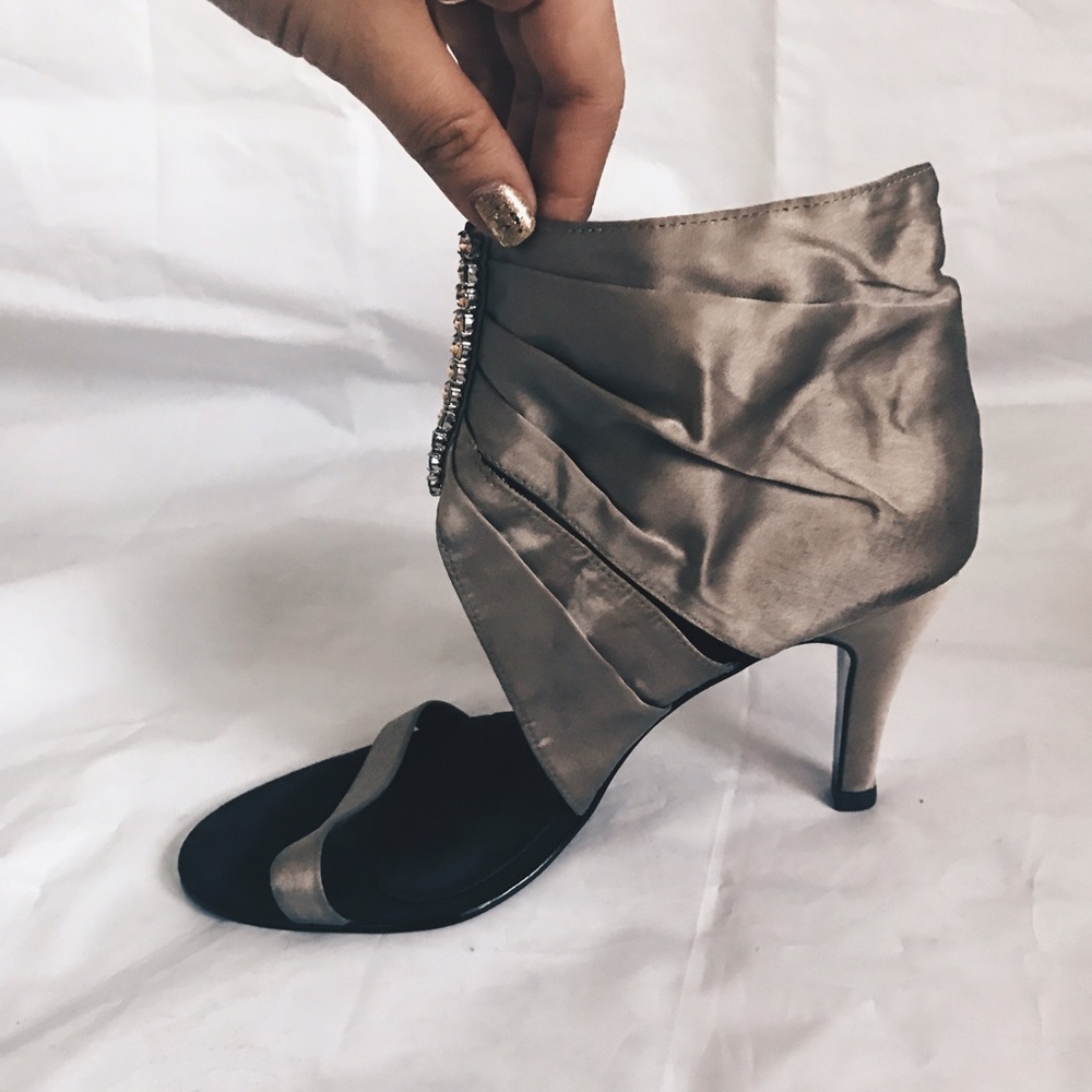 Designer Gaupo shoes in great condition!