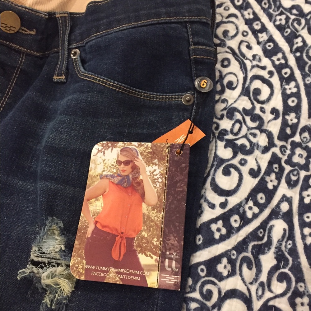 Distressed Tummy Trimmer Jeans size 6