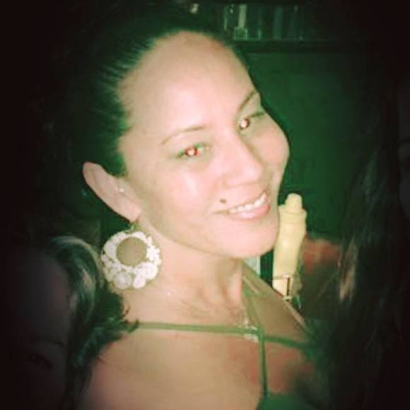 Meet your Posher, Marisa - Picture 2 of 3