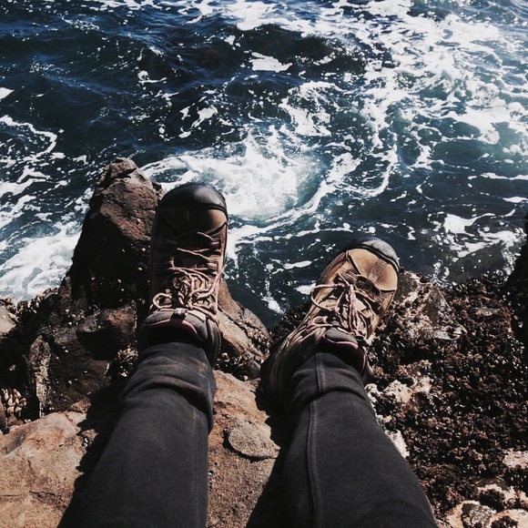 ⚡️ Meet Your Posher ⚡️ - Picture 3 of 3