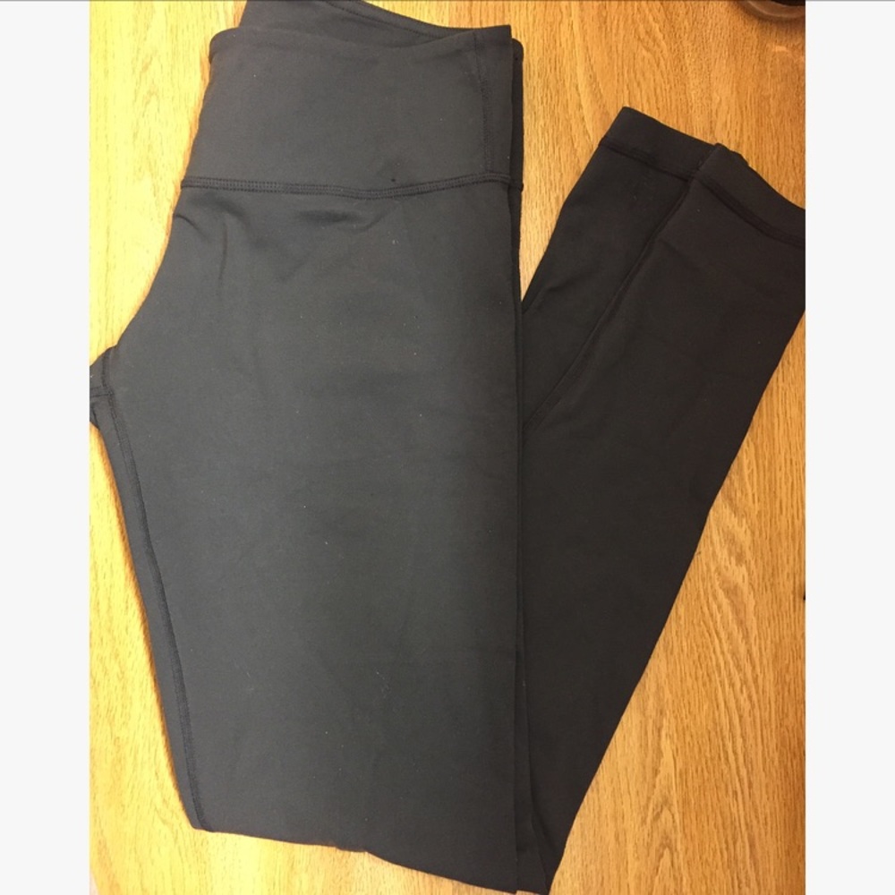 DARK GRAY LULULEMON LEGGINGS SIZE 10