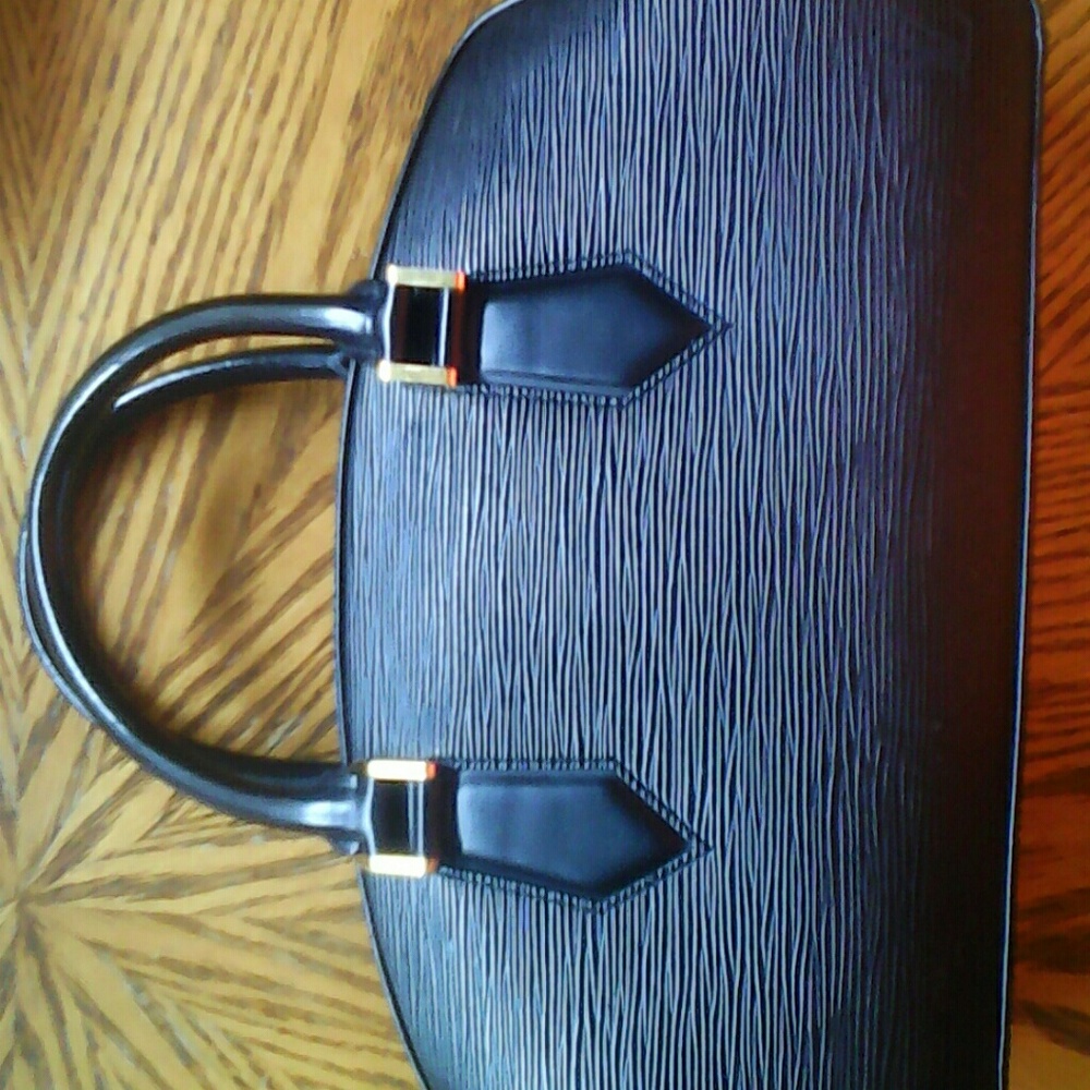 Louis vuitton  epi leather noir