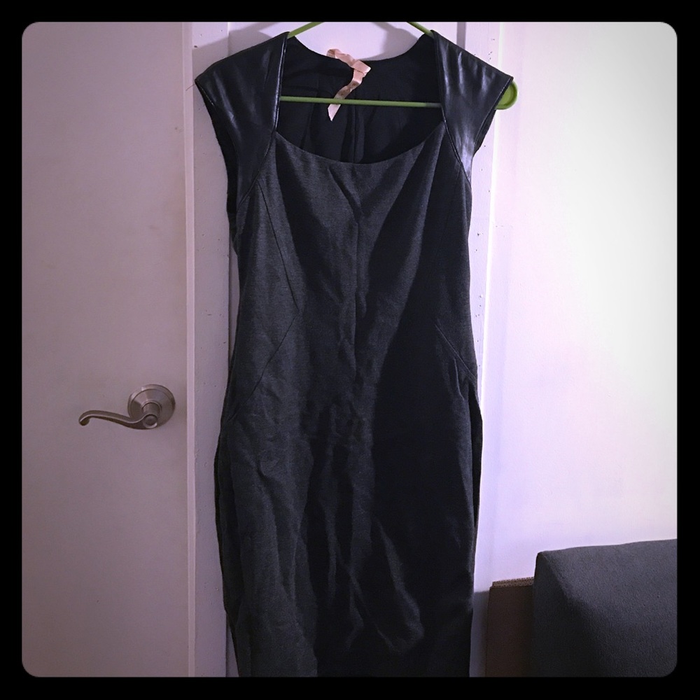 Gray bailey 44 body on dress with leather detail