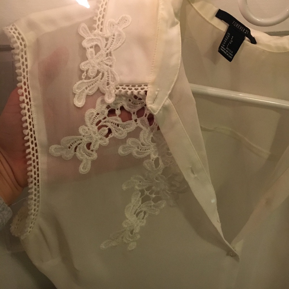 Satan blouse - Picture 2 of 3