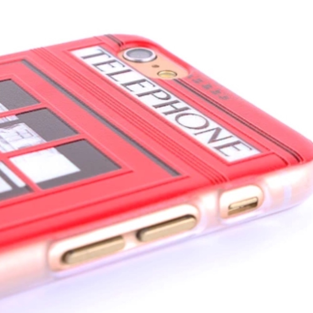 British telephone booth iPhone 6 case. Super cute! - Picture 4 of 4