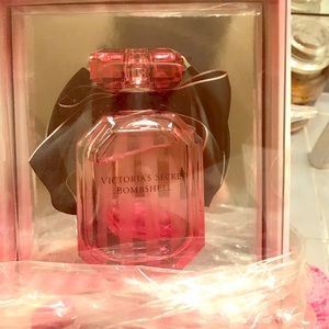 Victoria secret bombshell perfume