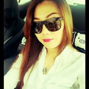 Meet your Posher, Tee