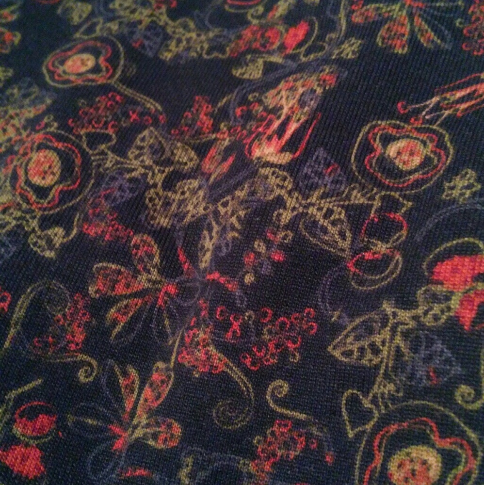 Dainty floral Lularoe Irma NWT