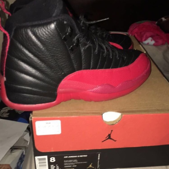 Air Jordan 12 Flu Game - Picture 3 of 3