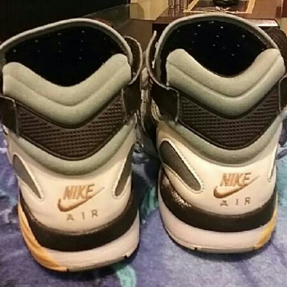 SOLD****Nike - Bo Jackson - Picture 3 of 4