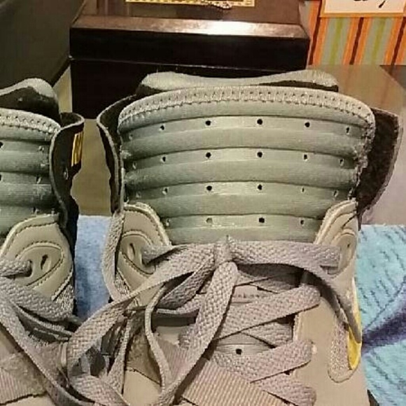 SOLD****Nike - Bo Jackson - Picture 4 of 4