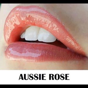 Brand New LipSense Aussie Rose Lipcolor