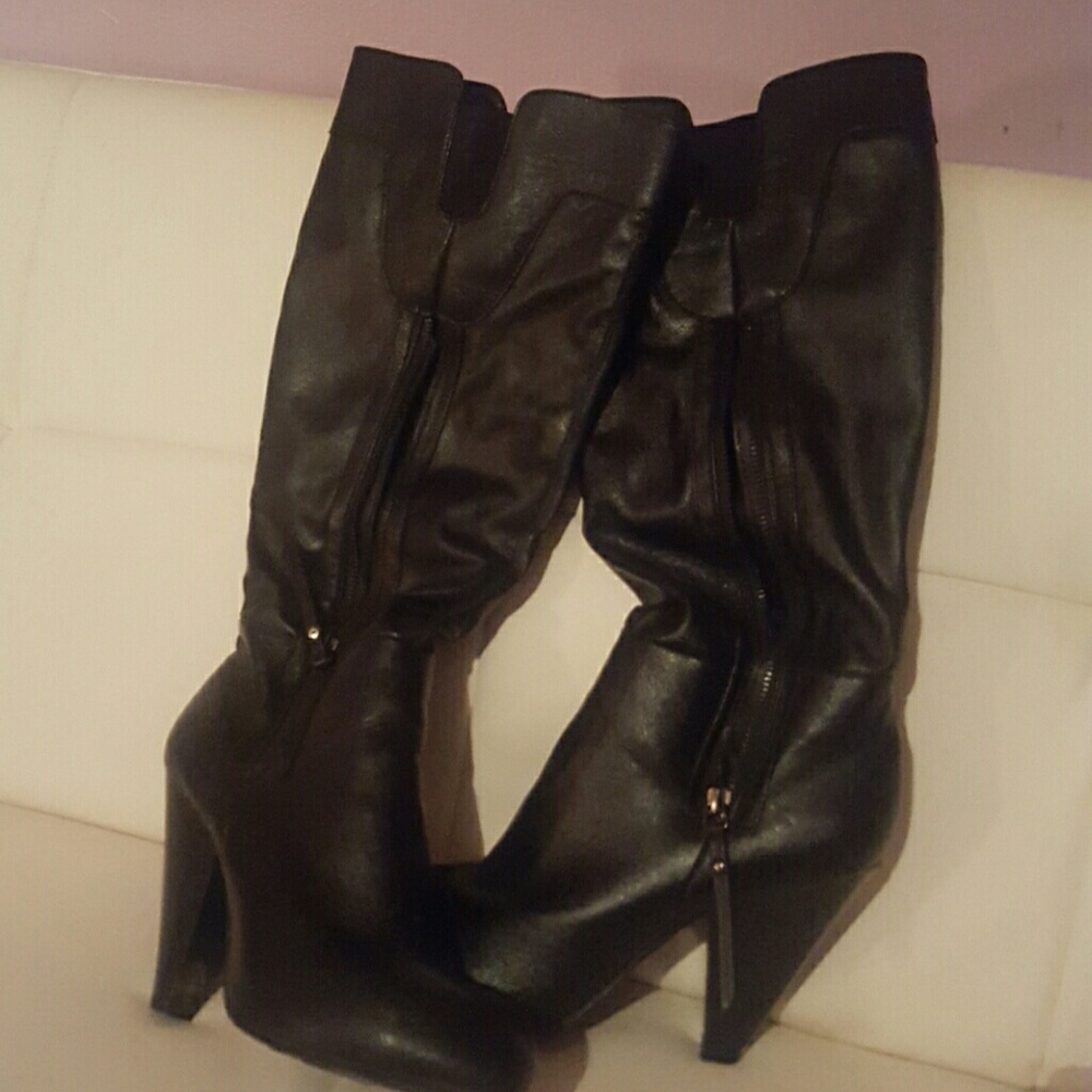 Black Boots