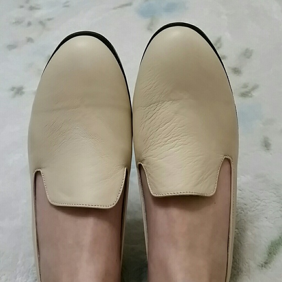 Leather closed toe Loafer NEW! Walking shoe - Picture 2 of 6