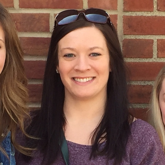 Meet your Posher, Amanda - Picture 1 of 1