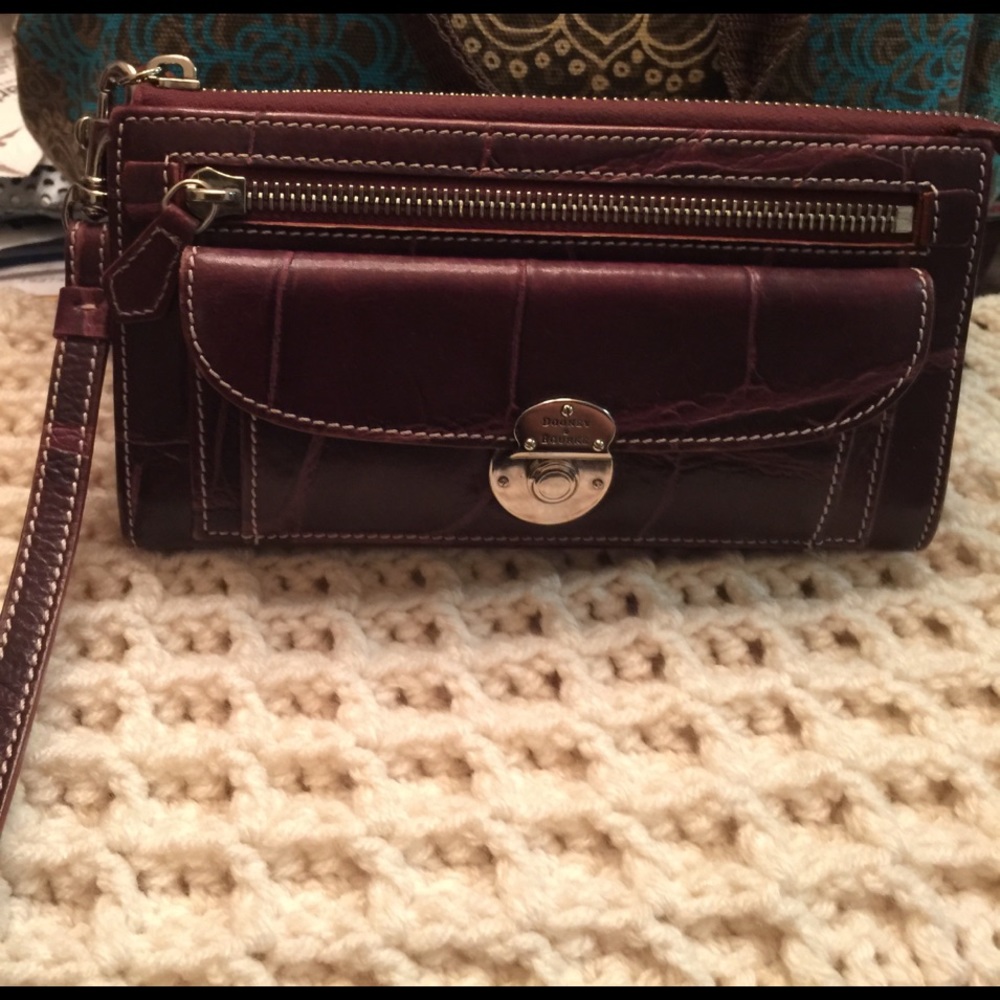Dooney Bourke wallet