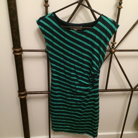 Loft Ruche Dress - Picture 2 of 4