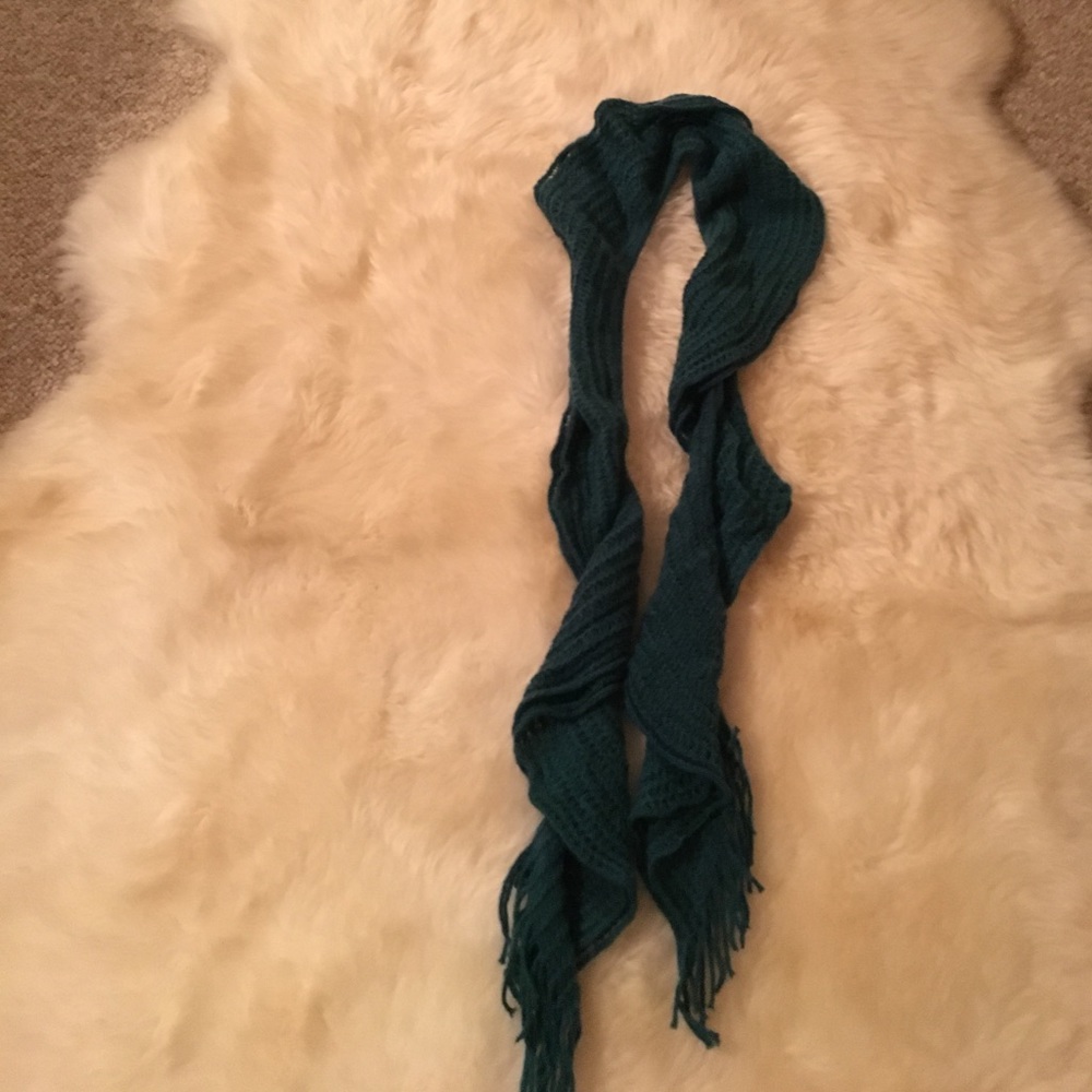 Hunter green scarf