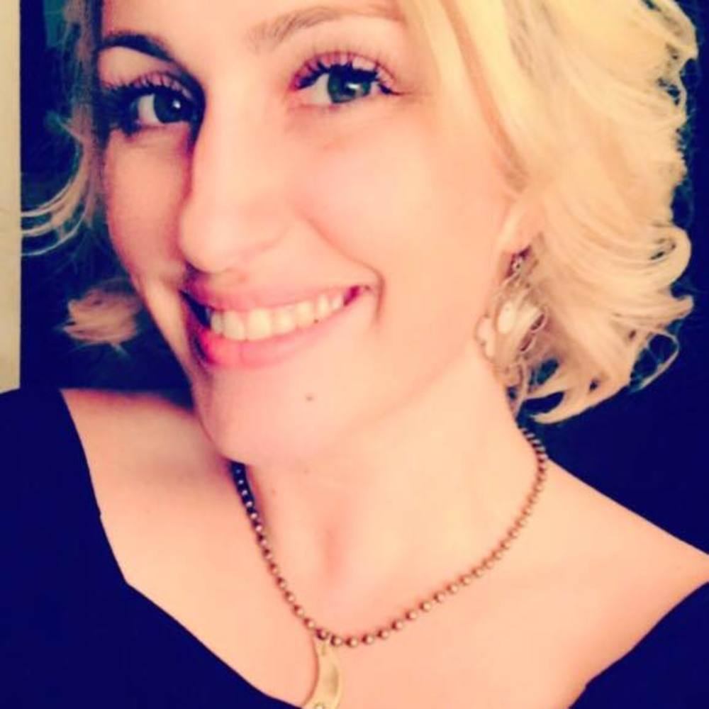 Meet your Posher, Elizabeth