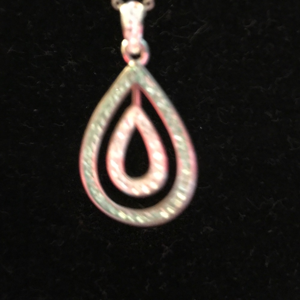 Necklace - Picture 2 of 4