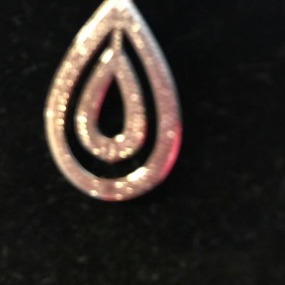 Necklace - Picture 4 of 4