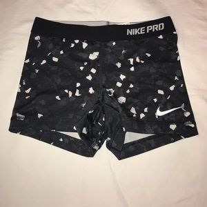 dry-fit nike pros