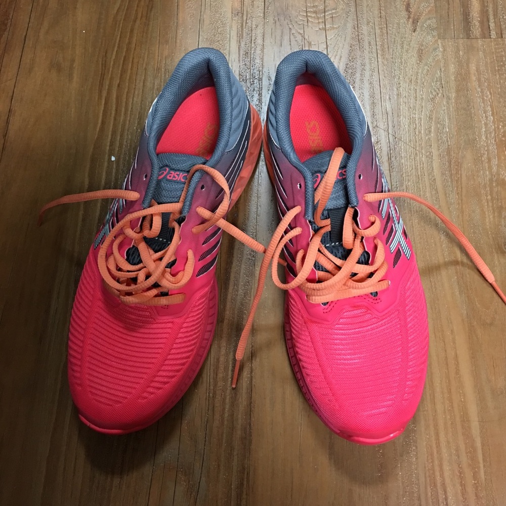 Asics fuze gel running shoes