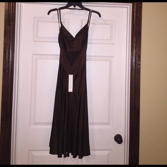 Silk halter dress - Picture 2 of 3
