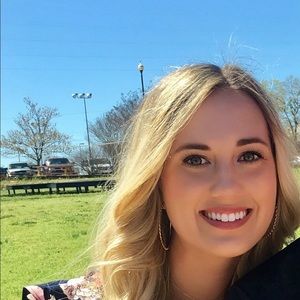Meet your Posher, Hannah