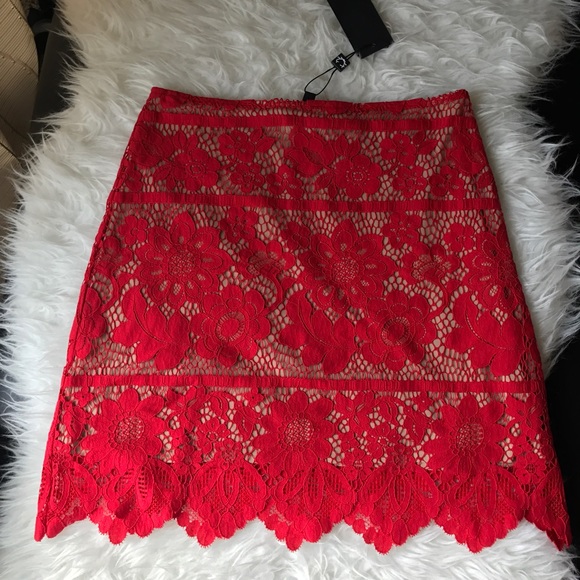NWT For Love & Lemon Gianna Lace skirt - Picture 3 of 5