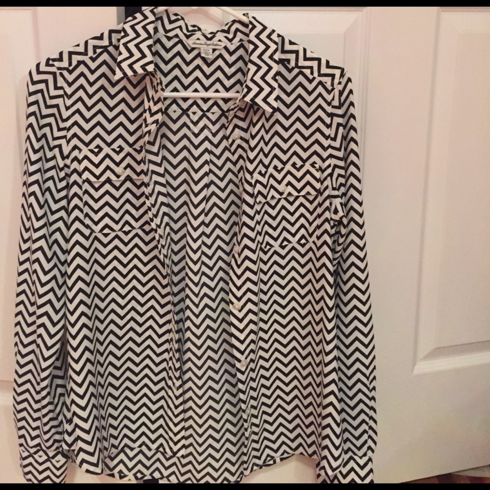 American Eagle chevron button-up top