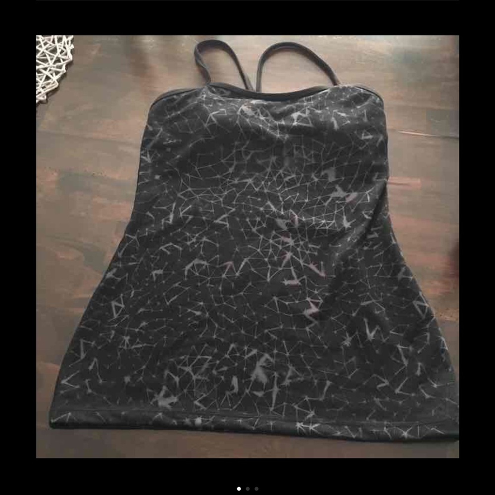 Lululemon tank top