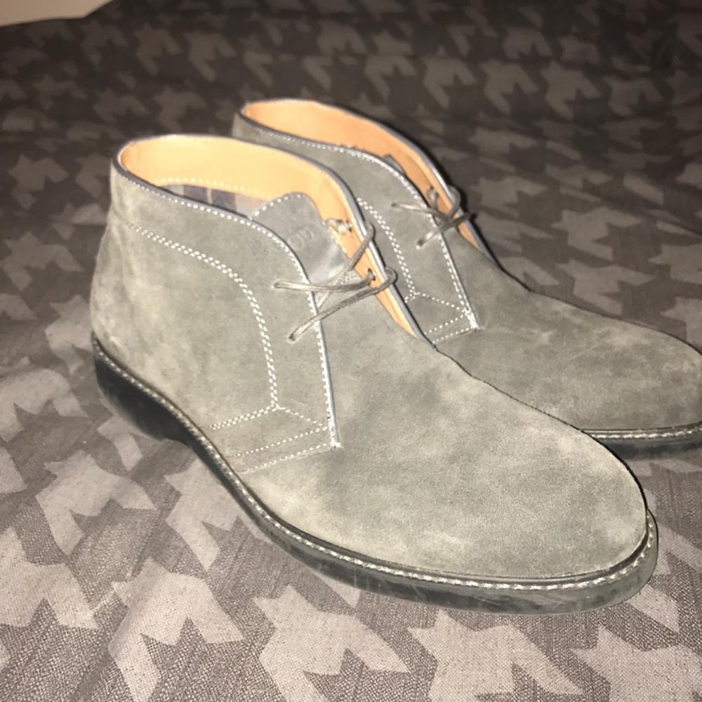 IZOD Grey Suede Desert Boots