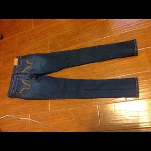 Hollister Super Skinny Jeans 5R 27/31