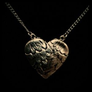 NEW! Beautiful Angel Winged Heart Necklace