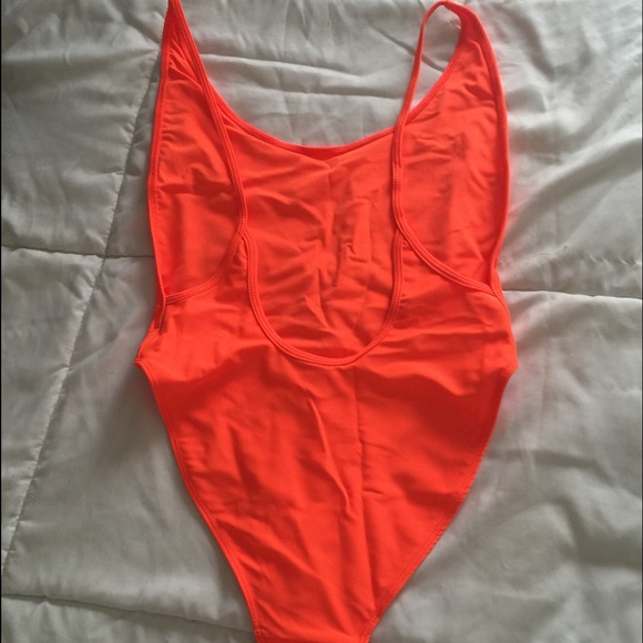 Orange high cut swimsuit - Picture 3 of 3