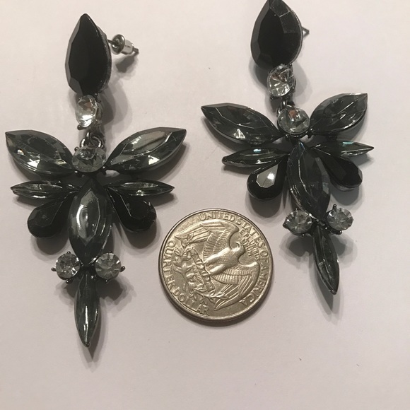 🆓🎁with purchase New Crystal Statement Earrings - Picture 1 of 3